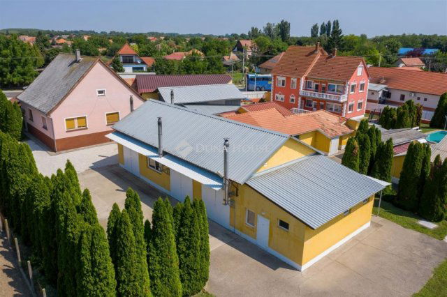 Eladó ipari ingatlan, Solton, Kecskeméti úton 560.182 M Ft