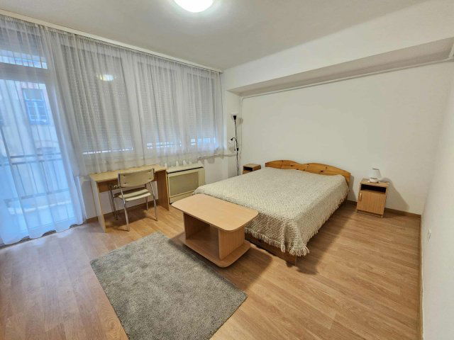 Kiadó téglalakás, albérlet, Debrecenben 250 E Ft / hó, 3 szobás