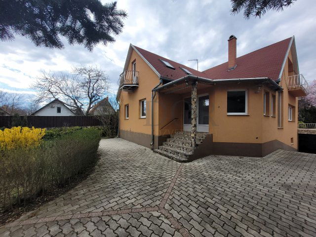 Eladó családi ház, Gödön 139 M Ft, 6 szobás