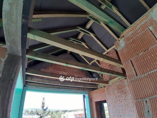 Eladó téglalakás, Siófokon 72.689 M Ft, 2 szobás