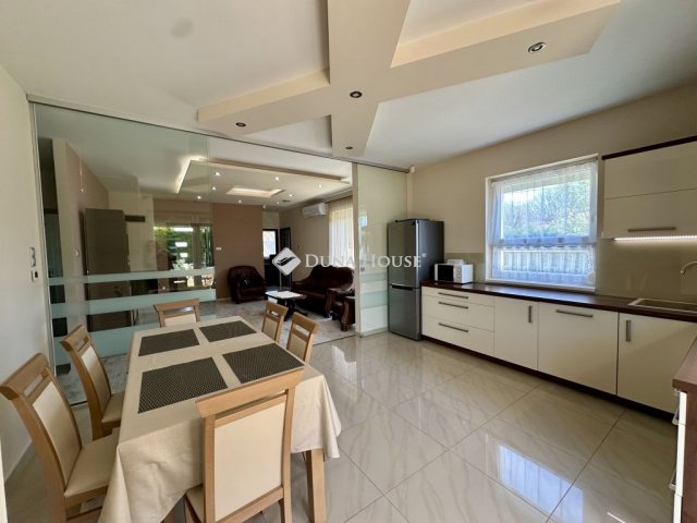 Eladó családi ház, Kecskeméten 135 M Ft, 4 szobás