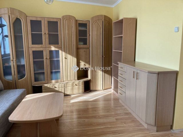 Eladó családi ház, Dombóváron 42.5 M Ft, 3 szobás