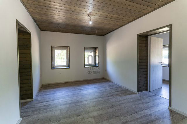 Eladó családi ház, Újszilváson 49.9 M Ft, 6 szobás