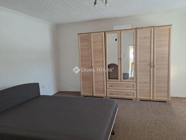 Eladó családi ház, Tompán 12.5 M Ft, 2 szobás