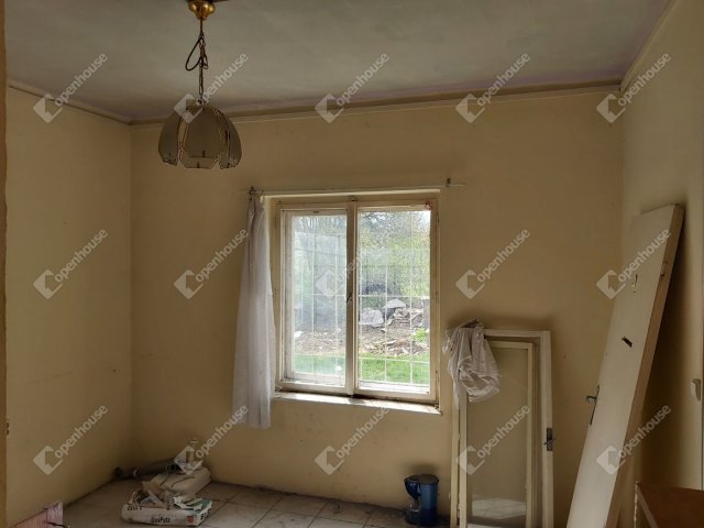 Eladó családi ház, Bőnyön 29 M Ft, 6 szobás