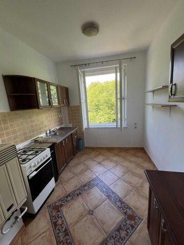 Kiadó téglalakás, albérlet, Veszprémben 209 E Ft / hó