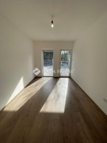 Eladó ikerház, Budapesten, XVI. kerületben 179.9 M Ft, 5 szobás