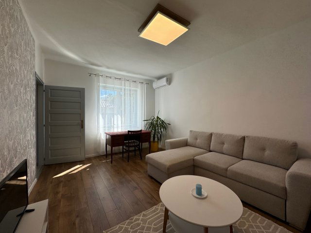 Kiadó téglalakás, albérlet, Pécsett, Szendrey Júlia utcában