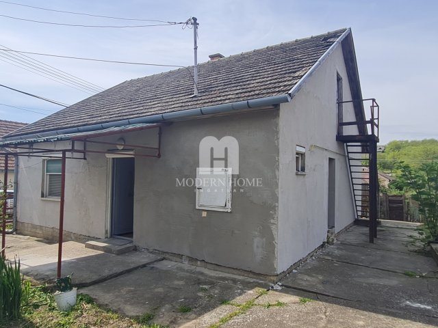 Eladó családi ház, Simontornyán 19.99 M Ft, 2 szobás