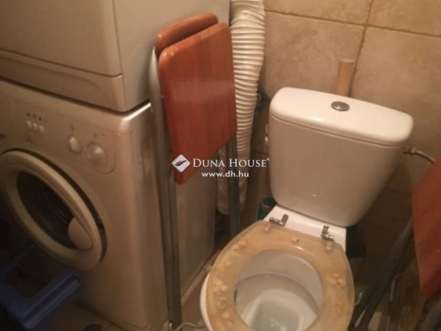 Eladó téglalakás, Budapesten, VII. kerületben 43.9 M Ft