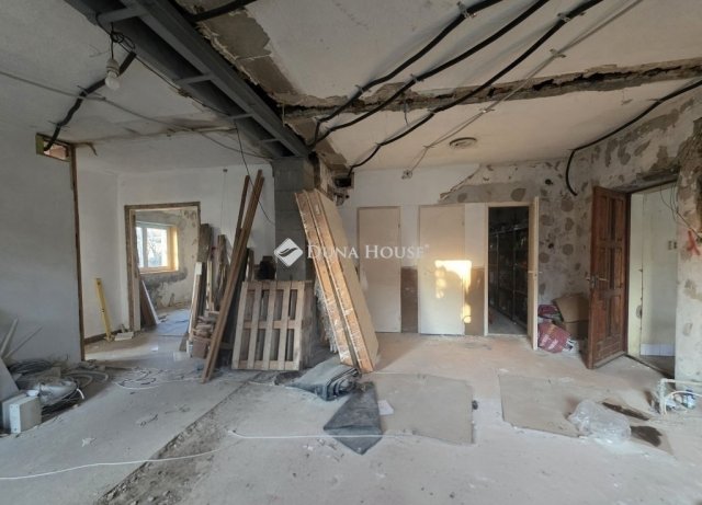 Eladó családi ház, Gyömrőn 85 M Ft, 7 szobás