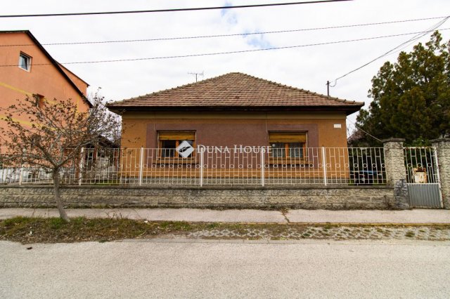 Eladó családi ház, Budapesten, XXI. kerületben, Pálma utcában