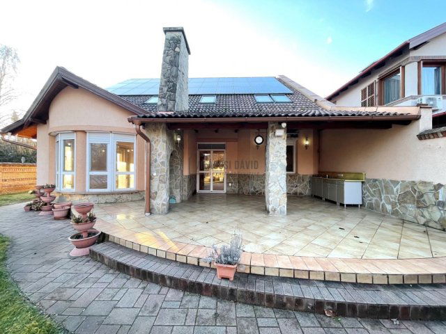 Kiadó családi ház, albérlet, Debrecenben 800 E Ft / hó