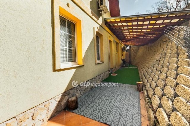 Eladó családi ház, Budapesten, II. kerületben 580 M Ft, 8 szobás