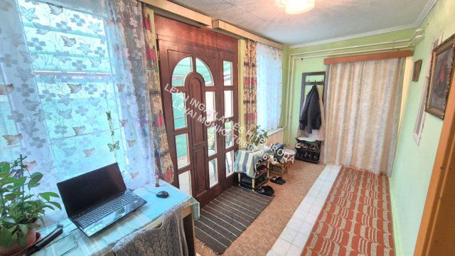 Eladó családi ház, Orosházán 23 M Ft, 3 szobás