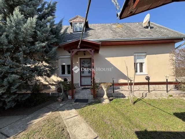 Eladó családi ház, Tokodon 34.5 M Ft, 2 szobás