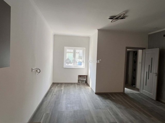 Eladó családi ház, Hódmezővásárhelyen 61 M Ft, 3 szobás