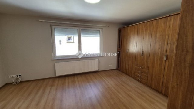 Eladó családi ház, Kecskeméten 135 M Ft, 5 szobás