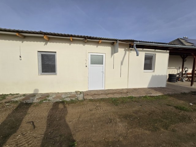 Eladó családi ház, Görcsönyben 79.9 M Ft, 5 szobás