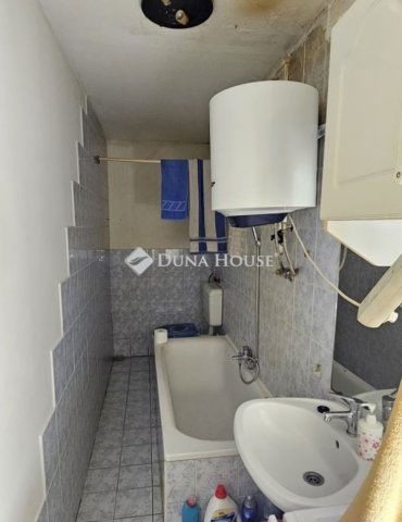 Eladó családi ház, Geresdlakon 26.99 M Ft, 3 szobás