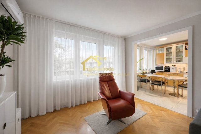 Eladó téglalakás, Budapesten, III. kerületben 164.5 M Ft