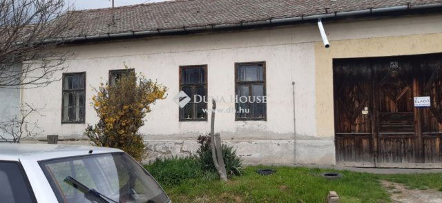 Eladó családi ház, Szentesen 43 M Ft, 5 szobás