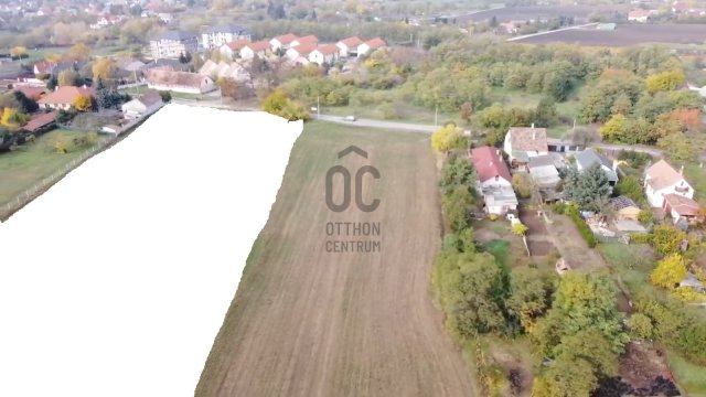 Eladó telek, Tatán 39.9 M Ft / költözzbe.hu