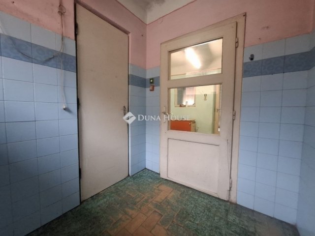 Eladó családi ház, Gyálon 75.9 M Ft, 3 szobás