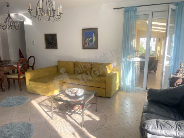 Kiadó családi ház, albérlet, Érden, István utcában, 5 szobás