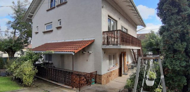 Eladó családi ház, Pilisvörösváron 120 M Ft, 6 szobás