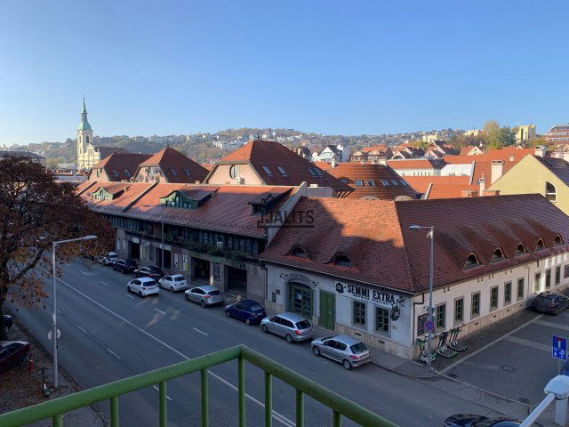 Eladó iroda, Budapesten, III. kerületben, Lajos utcában 129 M Ft