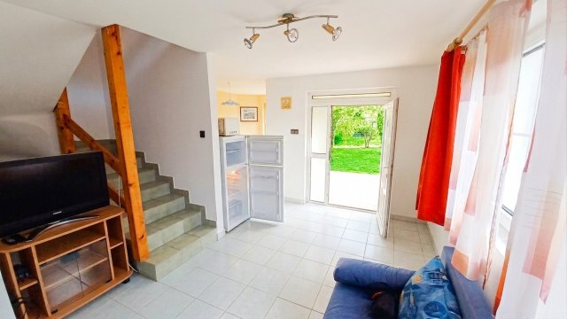 Eladó családi ház, Balatonkenesén 99 M Ft, 4 szobás