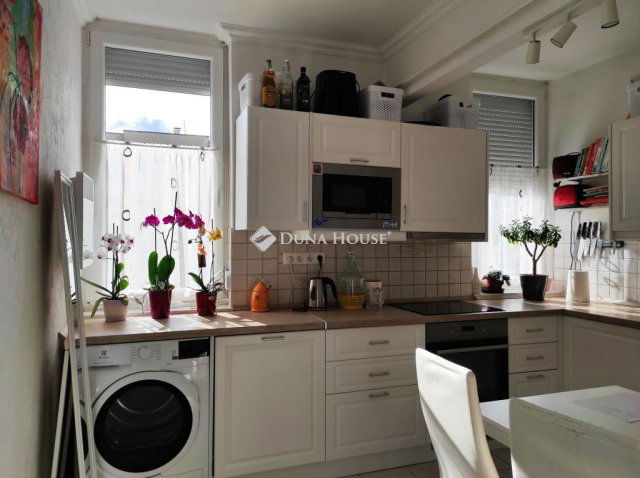 Eladó téglalakás, Budapesten, IV. kerületben 75.9 M Ft, 2 szobás