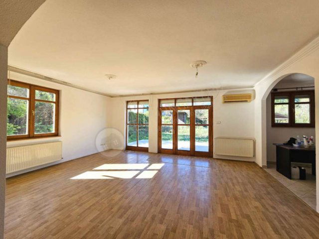 Kiadó családi ház, albérlet, XXII. kerületben, Kistétény utcában