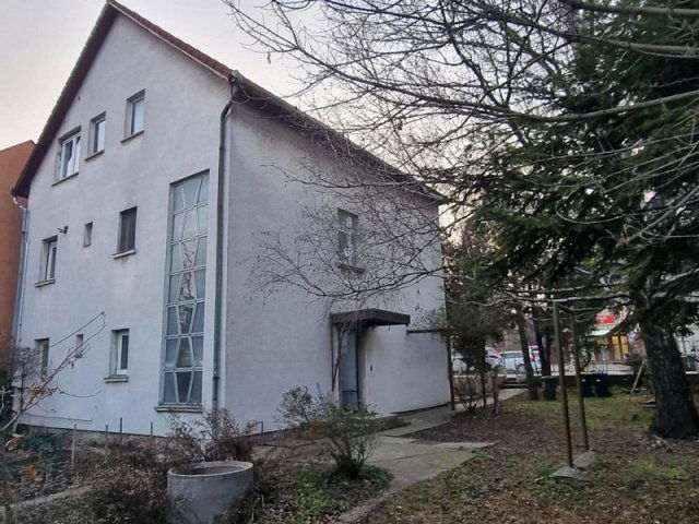 Kiadó családi ház, albérlet, Érden 650 E Ft / hó, 9 szobás