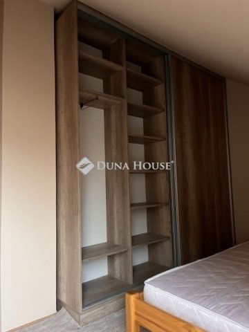 Eladó téglalakás, Szegeden 50.49 M Ft, 3 szobás