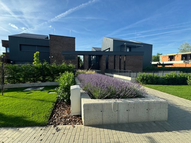 Eladó téglalakás, Szegeden 159.9 M Ft, 4 szobás