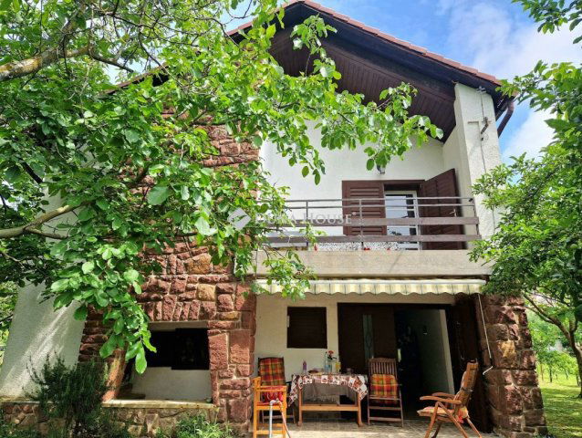 Eladó nyaraló, Badacsonytomajon 81 M Ft, 3 szobás