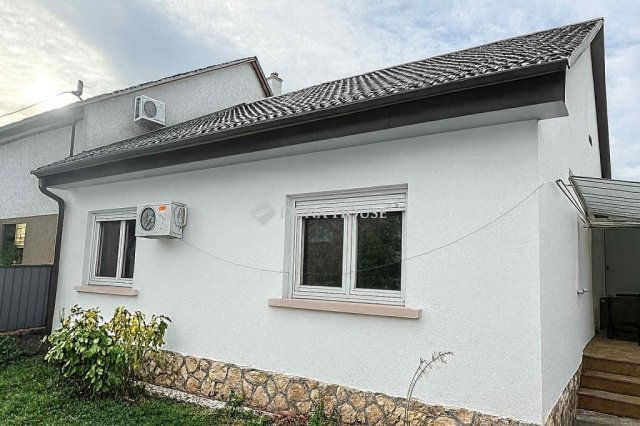 Eladó ikerház, Vecsésen 94.9 M Ft, 4 szobás
