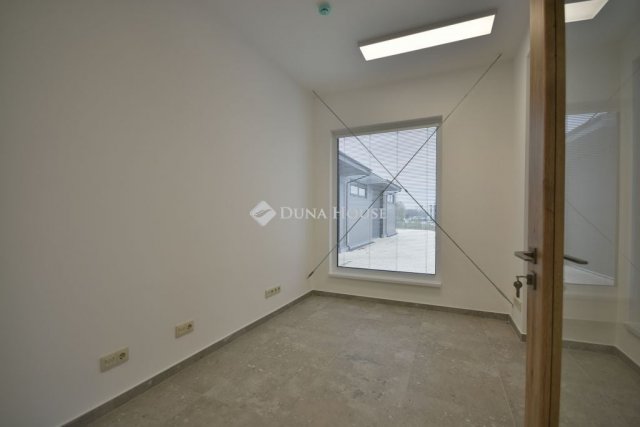 Kiadó iroda, Alsónémediben 252 E Ft / hó / költözzbe.hu