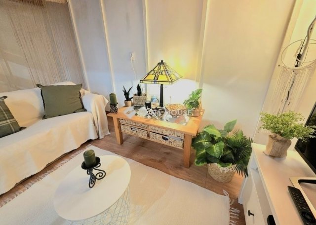 Eladó téglalakás, Budapesten, VIII. kerületben 56.9 M Ft