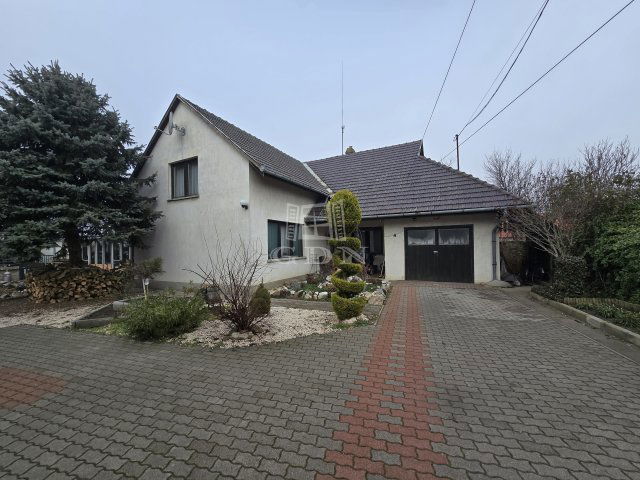 Eladó családi ház, Katymáron 34 M Ft, 5 szobás