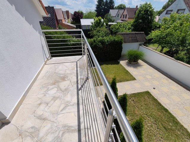 Eladó családi ház, Dombóváron 75 M Ft, 4 szobás