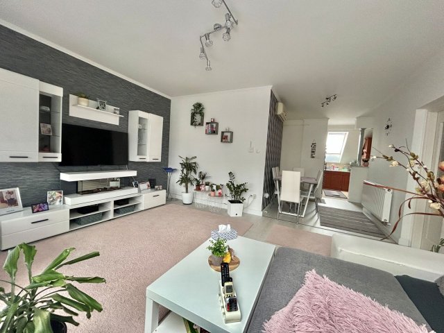 Eladó téglalakás, Nyíregyházán 69 M Ft, 2 szobás