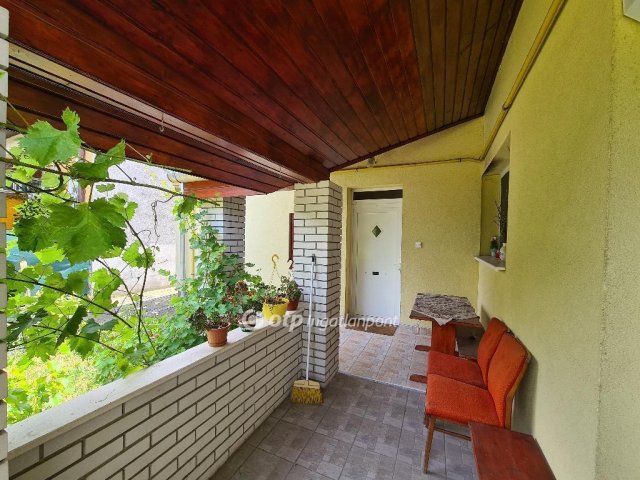 Eladó családi ház, Budapesten, XVIII. kerületben 90 M Ft