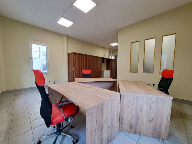 Eladó üzlethelyiség, Zalaegerszegen 22 M Ft, 2 szobás