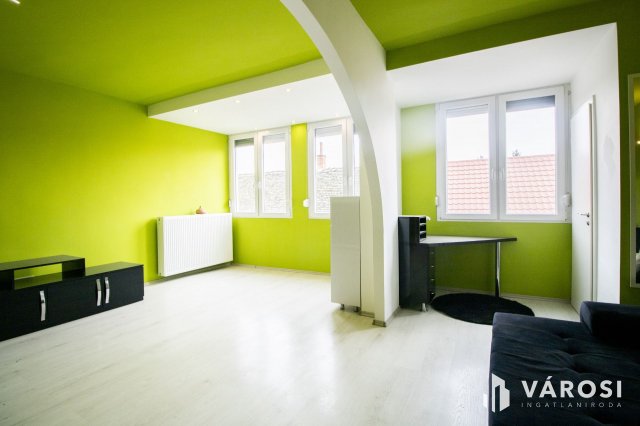 Eladó téglalakás, Tótkomlóson 28 M Ft, 3 szobás