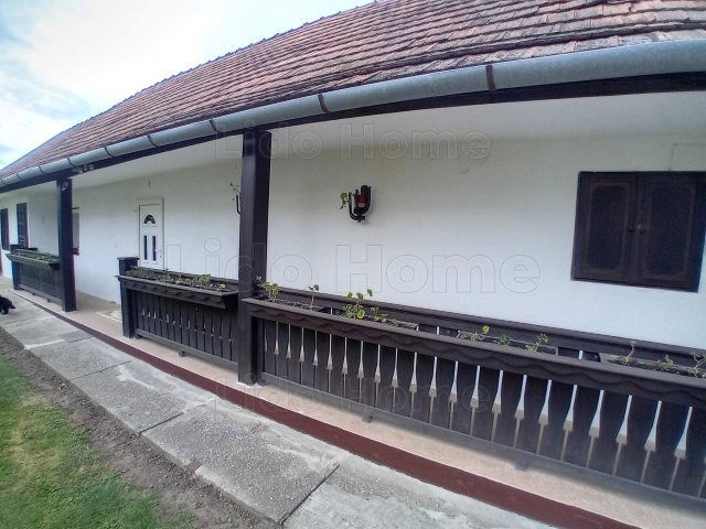 Eladó családi ház, Enyingen 39 M Ft, 7 szobás