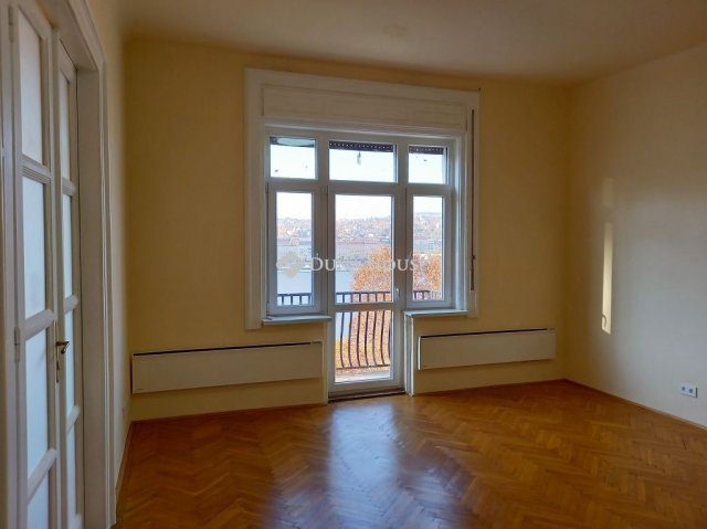Kiadó téglalakás, albérlet, Budapesten, V. kerületben, 2 szobás
