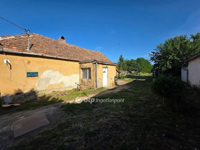 Eladó családi ház, Külsővaton 13.5 M Ft, 2 szobás